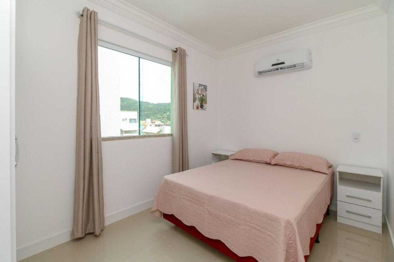 Aluguel Apartamento 2 Quartos Piscina Bombas Sc 419 Apartman Bombinhas Kültér fotó